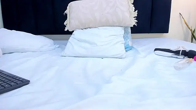 mayaevansmg webcam