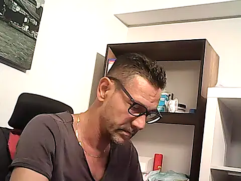 mastercharisma35 webcam