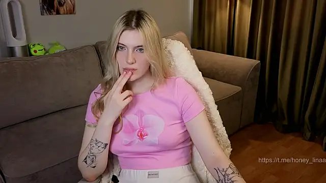 honey_kors webcam