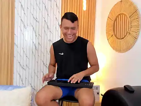 Chris_vega_ webcam