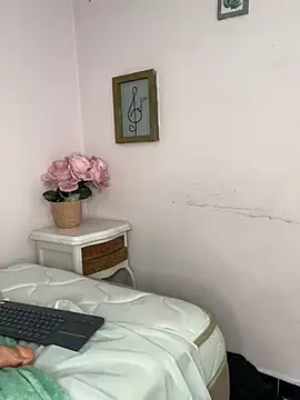 Selenee23 webcam
