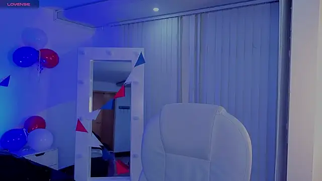 _sharlotte777 webcam