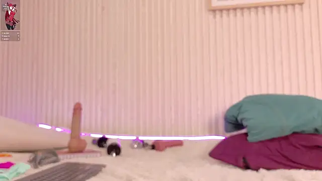 MiaJanss webcam
