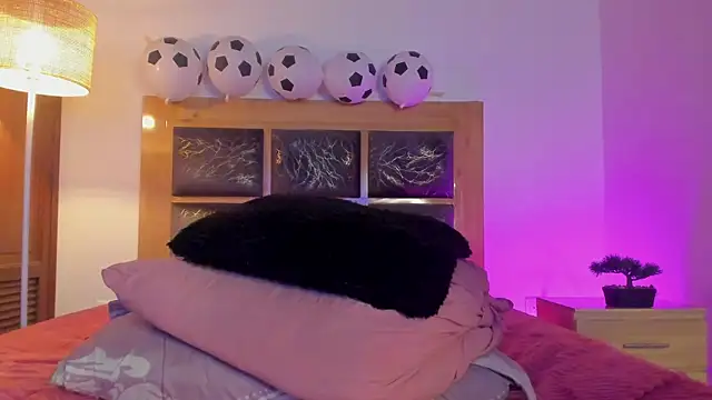 Zoe_sky1 webcam