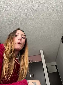 Valery_Salmons webcam