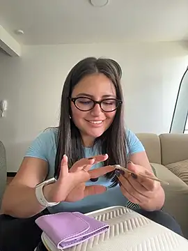 sukhakunis1 live sex cam