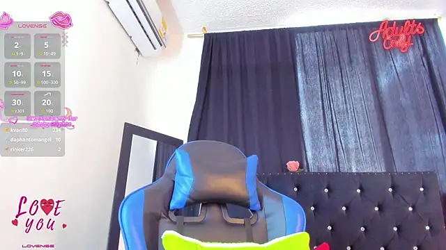 FoxxTattoo webcam