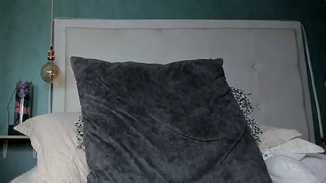 mia_gomez7 webcam