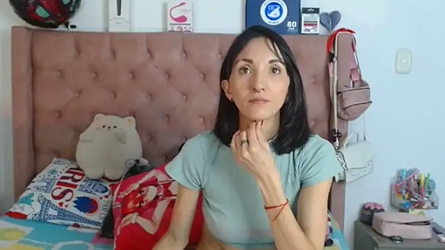 Sakura_and_yuki webcam