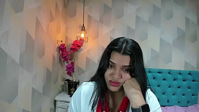 LindaBreeS webcam