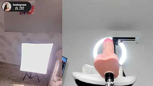 zoe_backer webcam