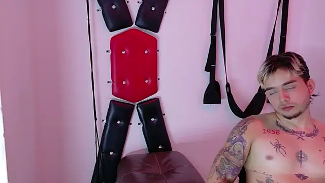 AliceandMax webcam