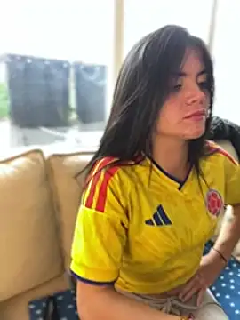 PamelaJonsom_ webcam