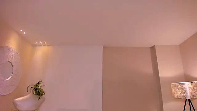 AmaraDivine webcam