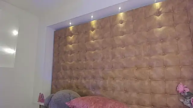 ariana_morelly webcam