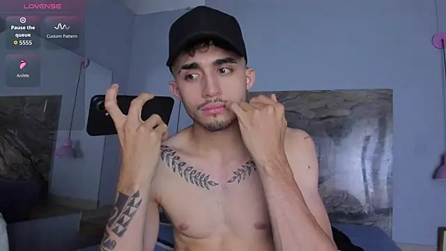 James-06 webcam