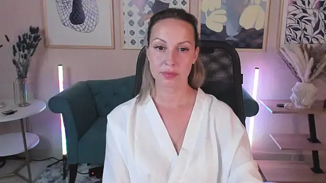Charlotte_Hudson webcam