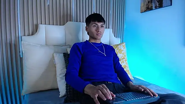 AdrianStark_ webcam