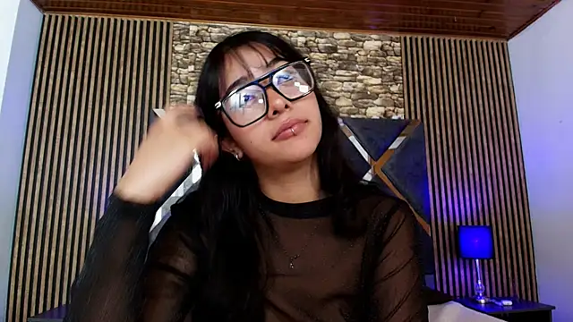 Amy_channel webcam