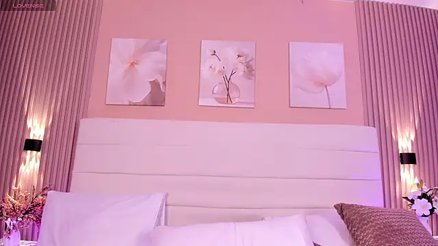 LisaLain webcam