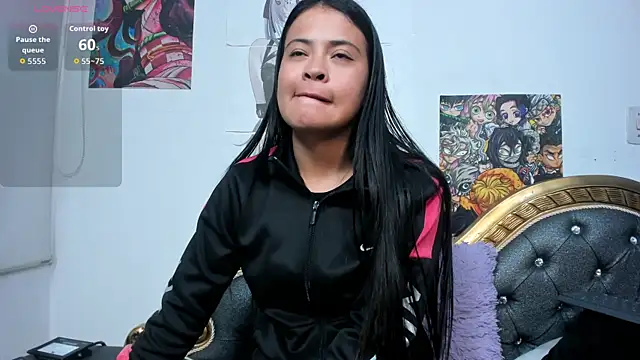 LITTLE-VANESA webcam