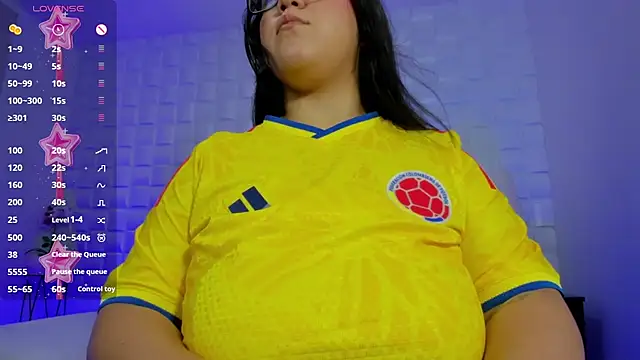 iris_torrez_ webcam