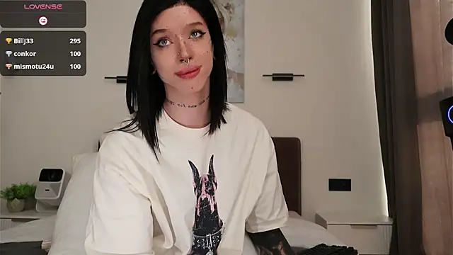 Dasha_WEYT webcam