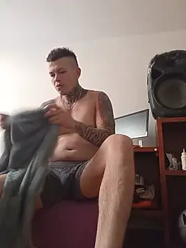 matihas124 live cam on StripChat