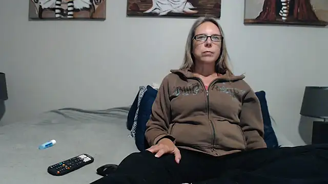 blondiesin50 webcam