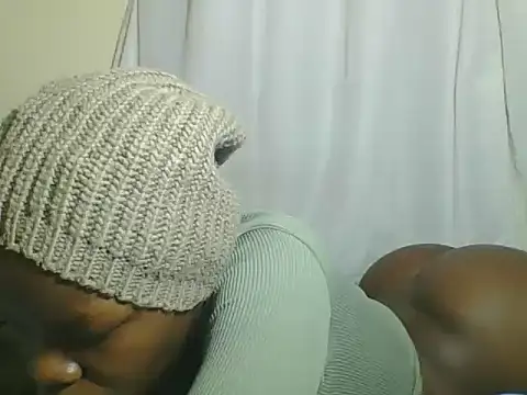 Sweetgal2025 webcam