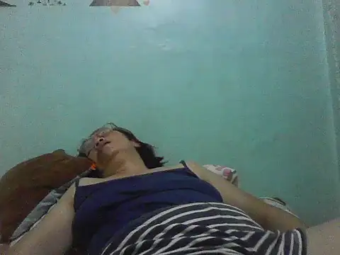 momshe2026 webcam