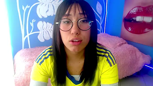 eli_doll webcam