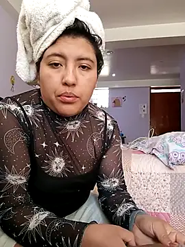 PomelaHot webcam