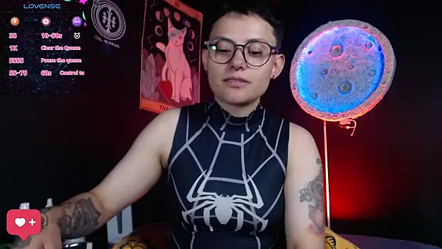 girl_intense444 live cam on StripChat