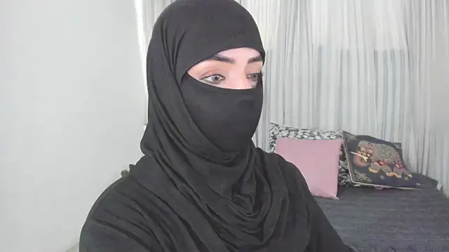 Uzra_hayed webcam
