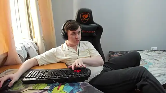 iliaskrislove webcam