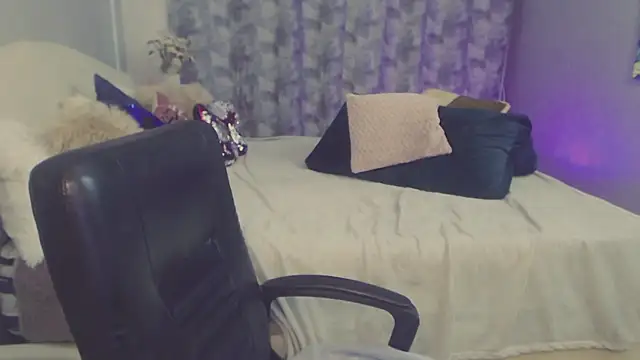 BritneyBarker webcam