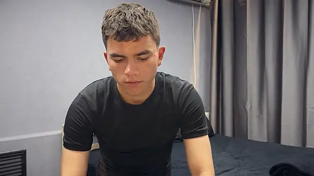 MaxWoolf webcam