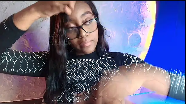 EbonyRose__ webcam