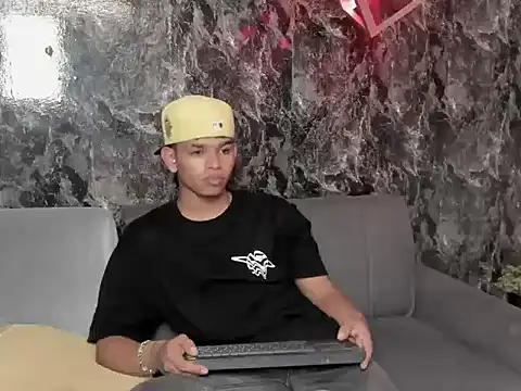 nova_mitchell7 webcam