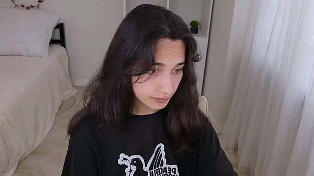 Eleonora_Sun webcam