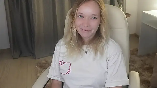 OraliaRokusek webcam