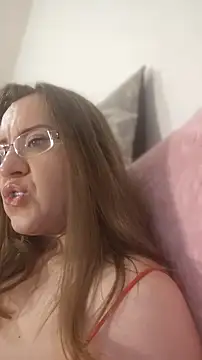 AriaEaston webcam