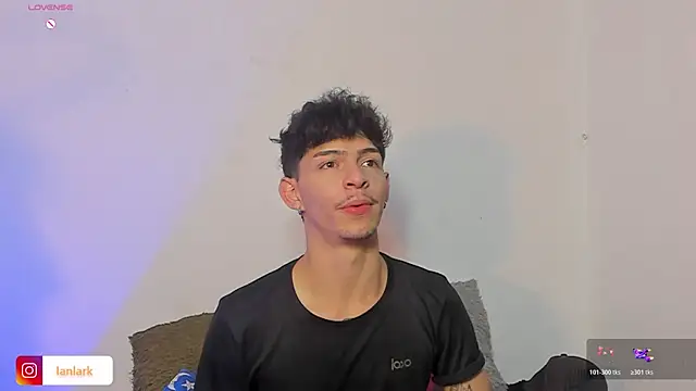 _IanLark webcam