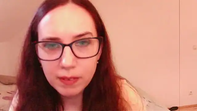 EmilyHotAngel webcam