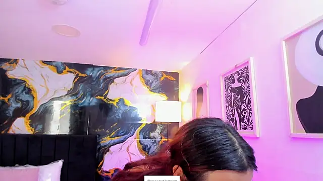 Miss_Kloee webcam