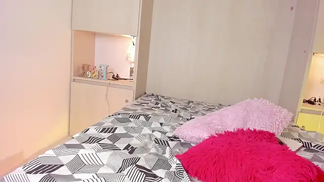 KendallWestt webcam
