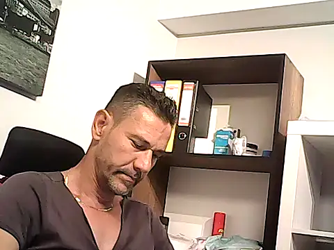 mastercharisma35 webcam