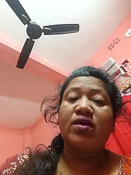 Cute-Swewty webcam