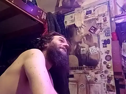 nearby_causual webcam